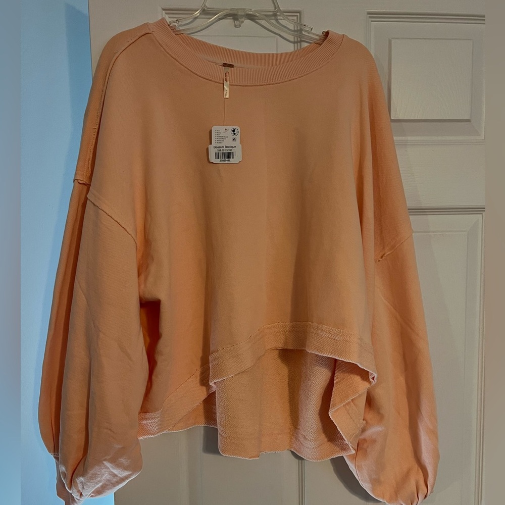 Free People Peach Oversized Sweater - Picture 2 of 4